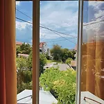 Kuca Za Odmor Klostar * Jadranovo