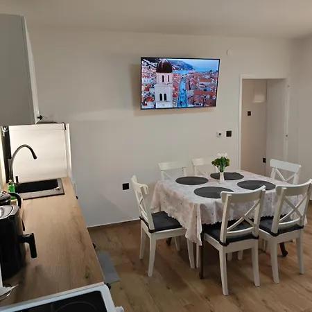 Kuca Za Odmor Klostar Tatil Evi *