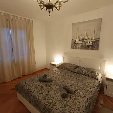 Kuca Za Odmor Klostar Vakantiehuis Jadranovo
