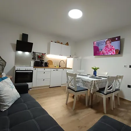 Kuca Za Odmor Klostar * Jadranovo